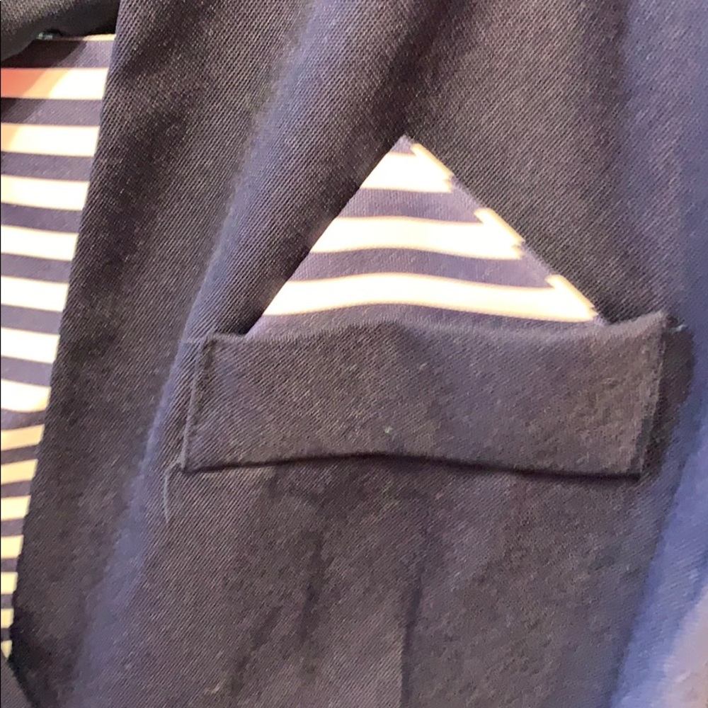 Classic Apparel Top - Picture 7 of 7